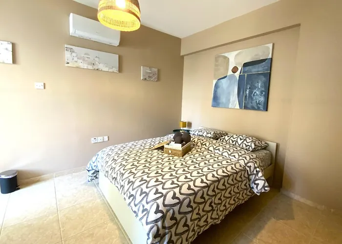 Apartament 2 Apts, Fast Wi-fi, 5 Min Walk To