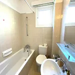 Lejlighed 2 Apts, Fast Wi-fi, 5 Min Walk To *