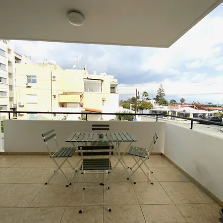 شقة 2 Apts, Fast Wi-fi, 5 Min Walk To *