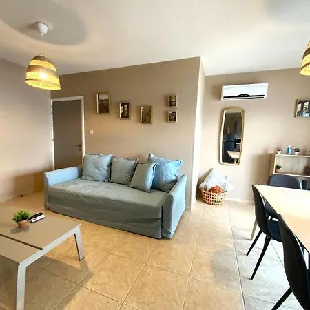 شقة 2 Apts, Fast Wi-fi, 5 Min Walk To لارنكا